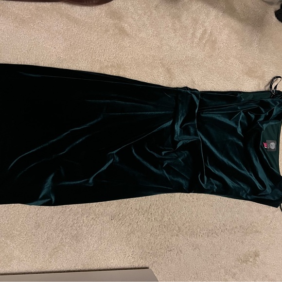 Vince Camuto Green Velvet Dress - Picture 3 of 4